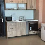 Gallery L Apartment *