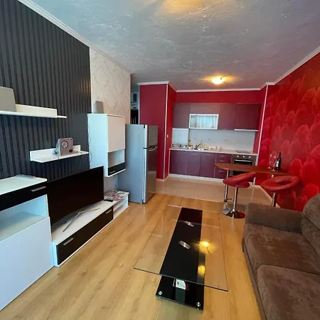 Gallery L