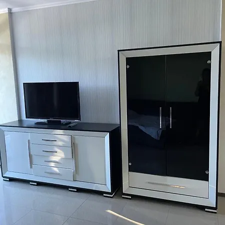아파트 Gallery L