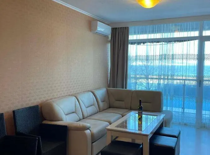 Gallery L Апартаменты *