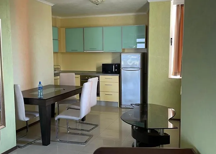 Gallery L Апартаменты